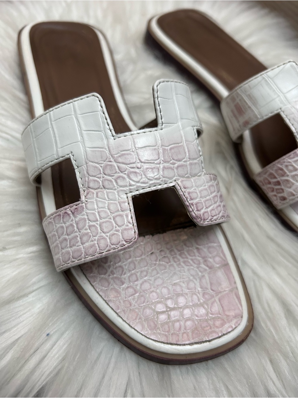 Hermes Himalaya Oran Sandals Crocodile embossed - Picture 2 of 9